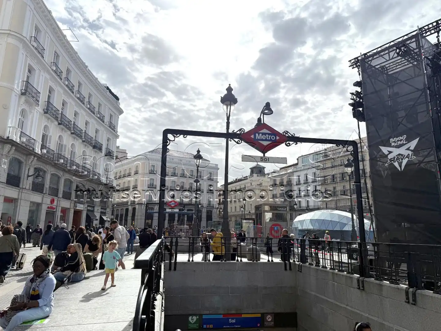 Vista exterior de Àtic en venda en Madrid amb Aire condicionat, Calefacció i Terrassa