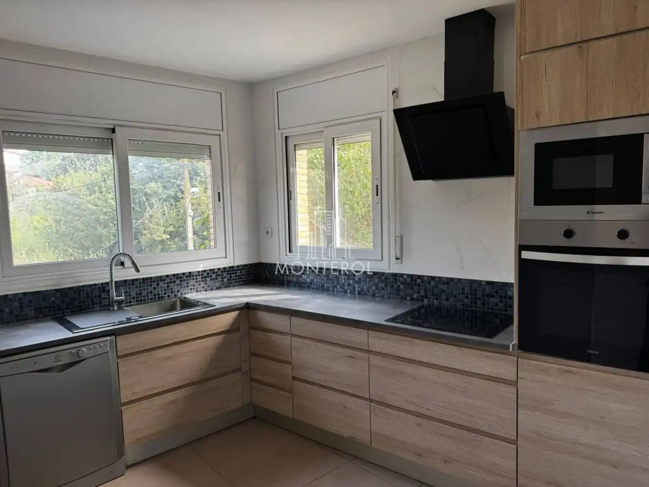 Detached house with pool for sale in Calle Hermann Hesse, imagen 10