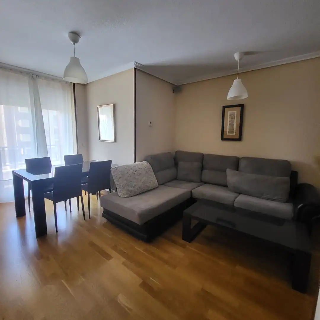 Sala d'estar de Pis en venda en Ávila amb Calefacció, Terrassa i Traster