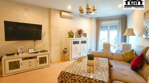 Foto 3 de Apartament en venda a Avenida Veintiocho de Febrero, 145, Bollullos Par del Condado, Huelva