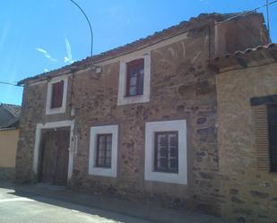 Vista exterior de Casa o xalet en venda en Valderrey