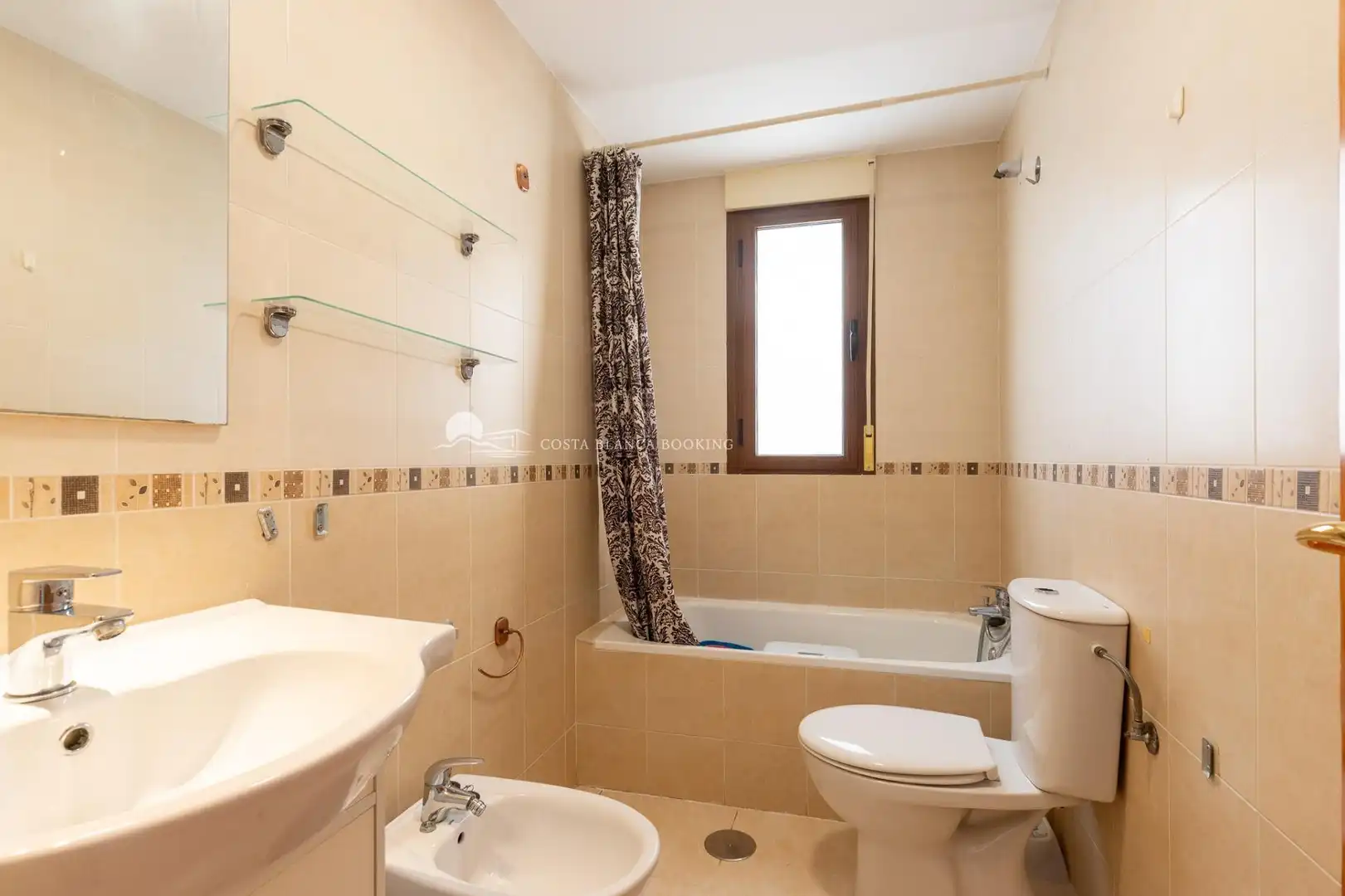 Bany de Apartament en venda en L'Alfàs del Pi amb Aire condicionat, Terrassa i Balcó