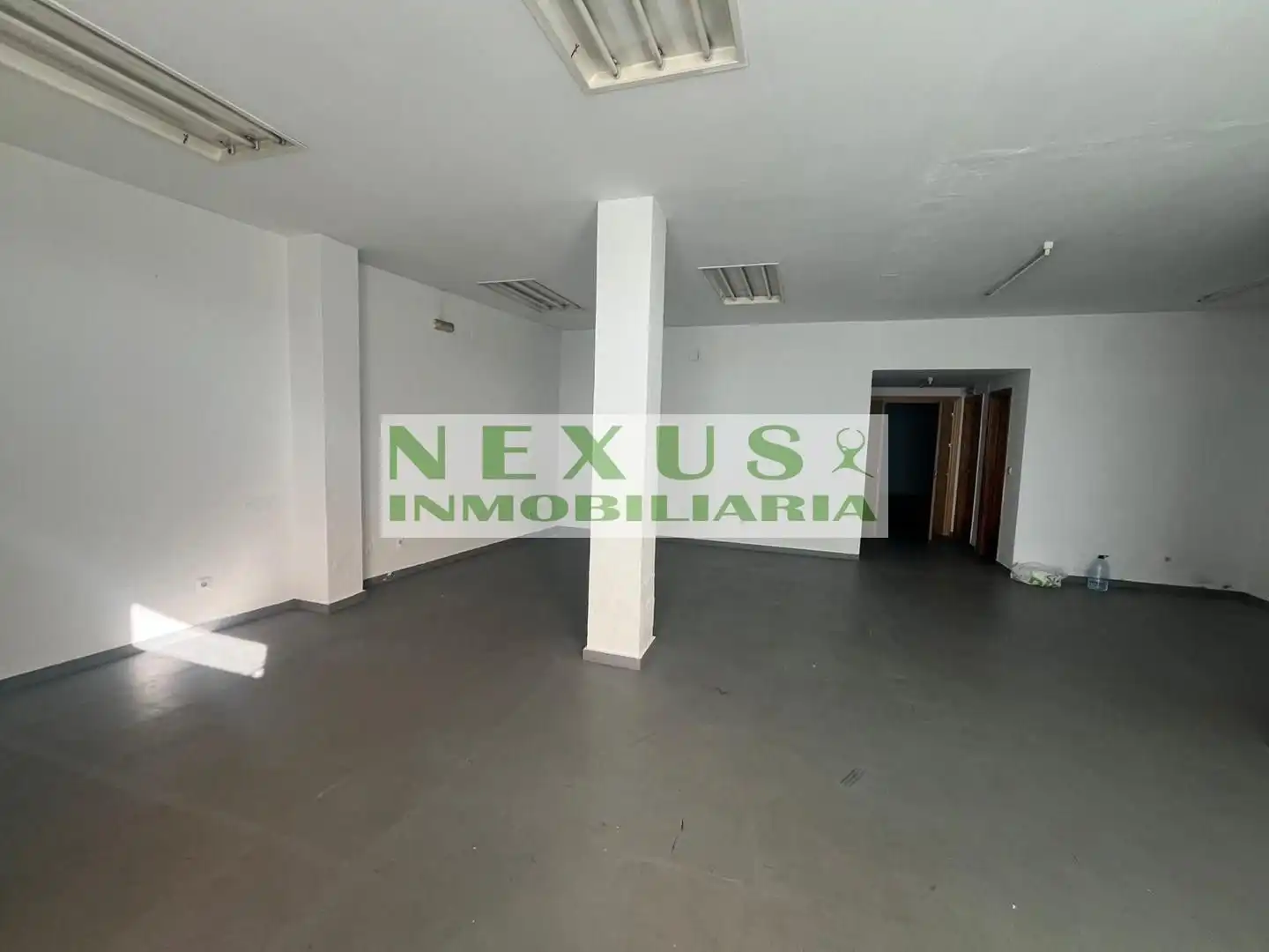 Local comercial en venda a Casco Antiguo, imagen 7