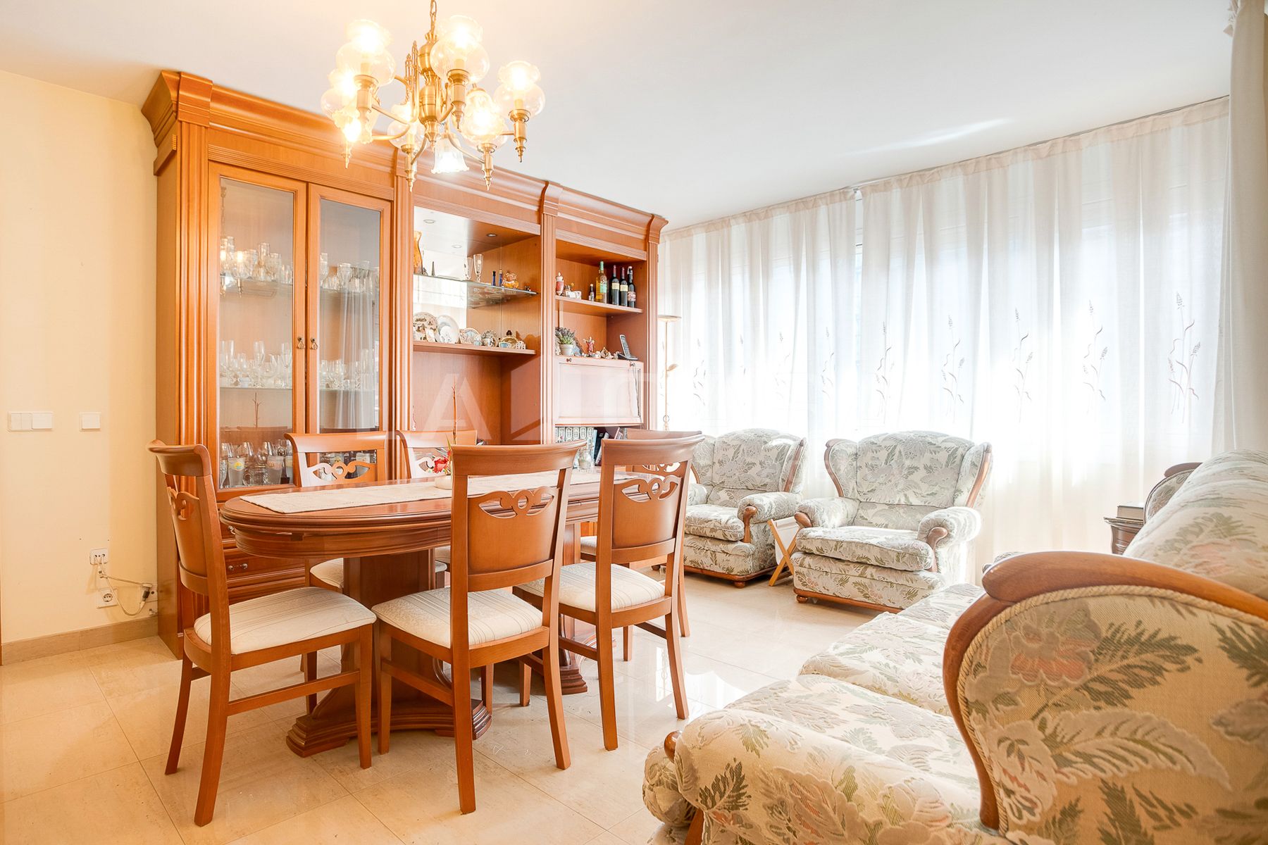 Living room of Flat for sale in Cornellà de Llobregat  with Heating and Balcony