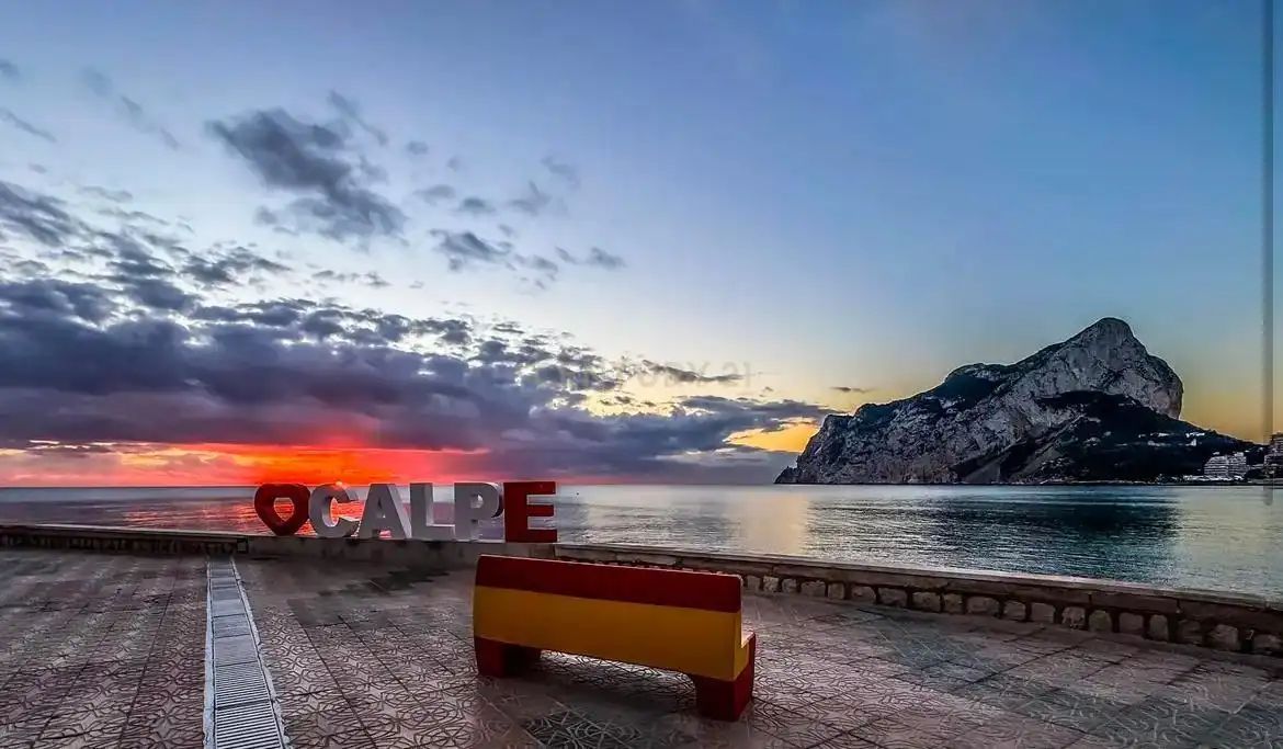 Vista exterior de Residencial en venta en Calpe / Calp