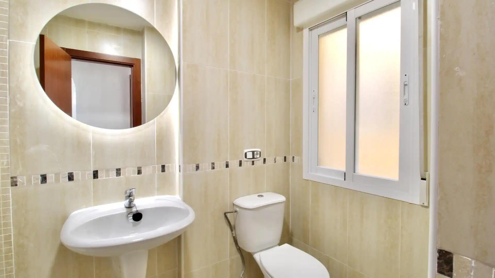Badezimmer von Wohnung zum Verkauf in Atarfe mit Terrasse und Balkon