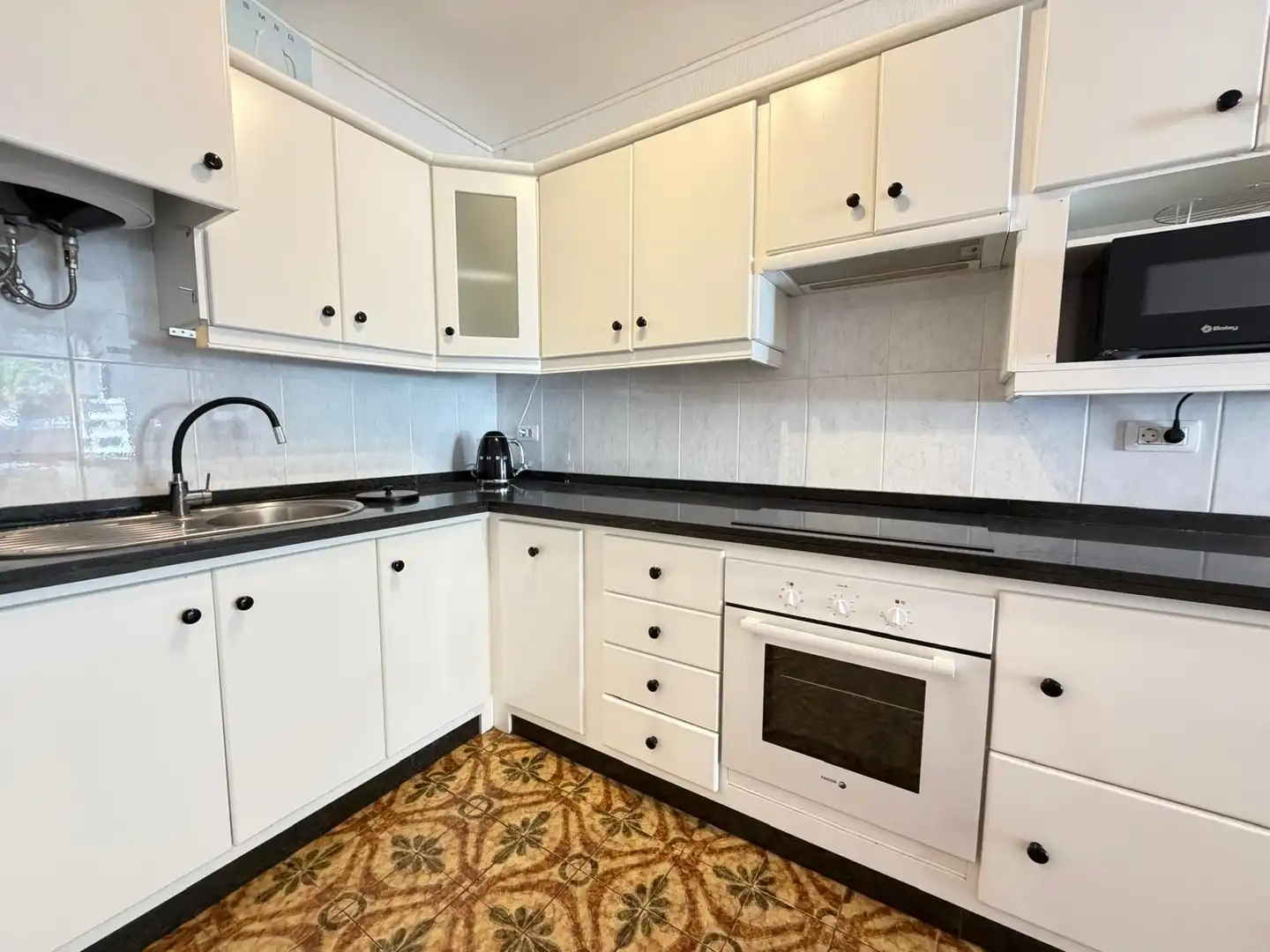 Cuina de Apartament en venda en Icod de los Vinos amb Terrassa i Moblat