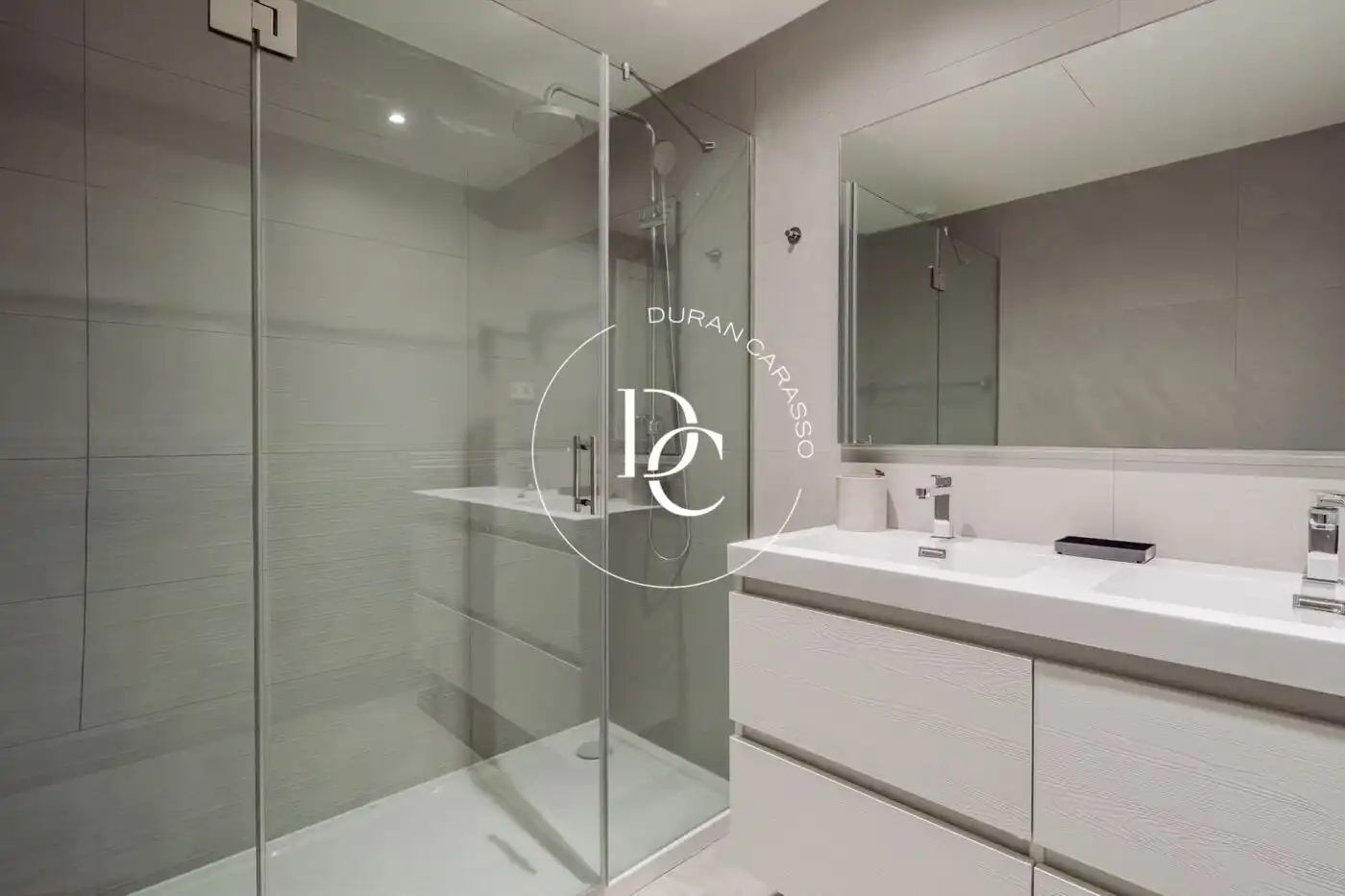 Badezimmer von Maisonette zur Miete in Vilanova i la Geltrú mit Klimaanlage, Heizung und Terrasse