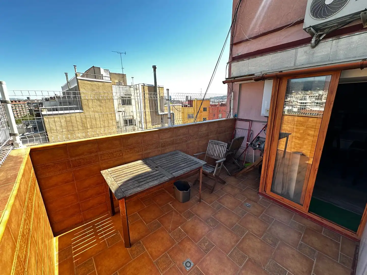 Terrasse von Dachboden zum Verkauf in Barcelona mit Balkon