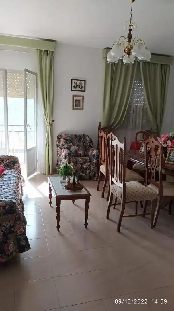 Sala d'estar de Casa adosada en venda en Rute, Córdoba