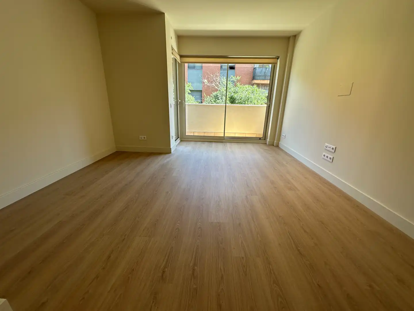 Neubau-Wohnung mit Terrasse zum Verkauf in Avinguda de Catalunya 55, imagen 4