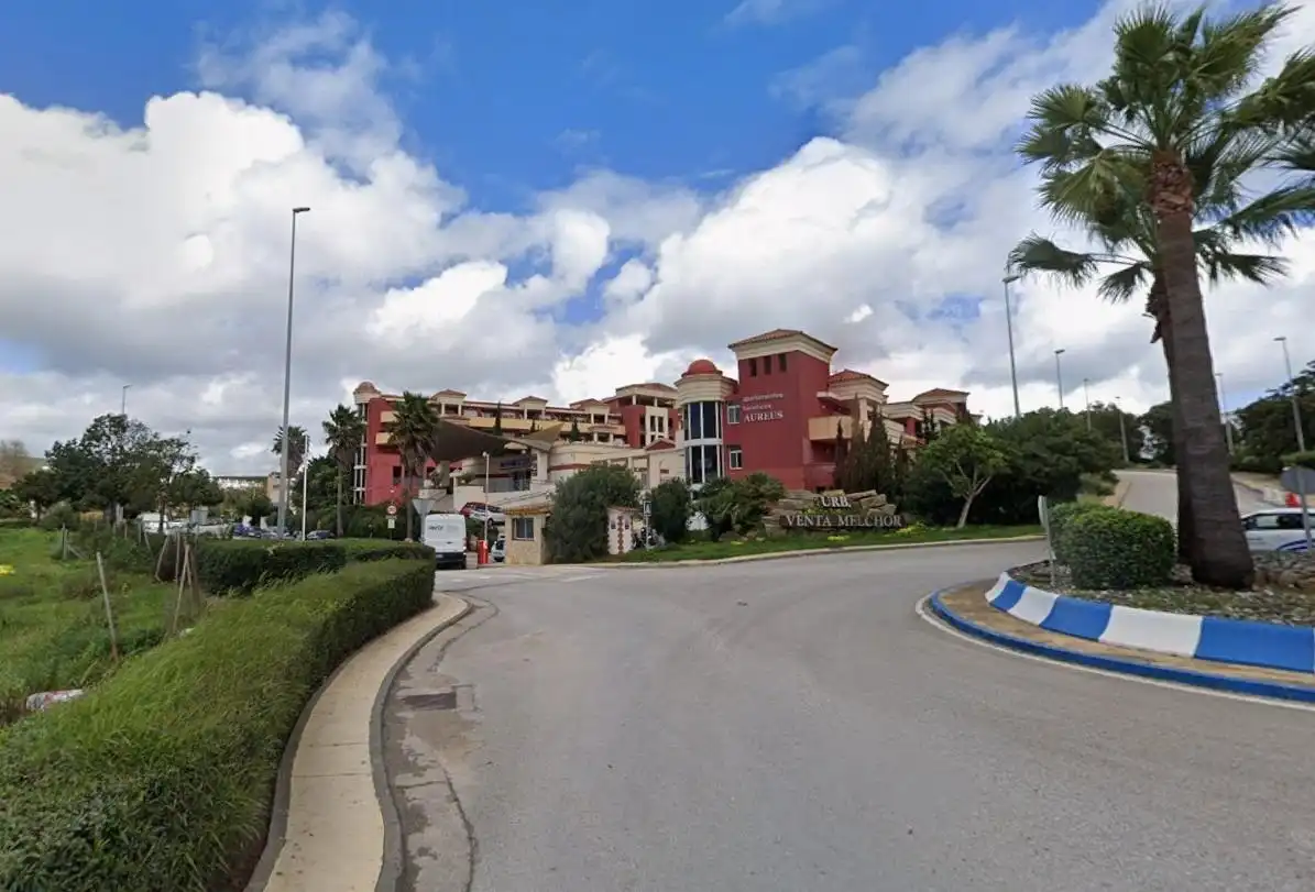 Exterior view of Detached homes for sale in La Línea de la Concepción  with Air Conditioner, Private garden and Balcony