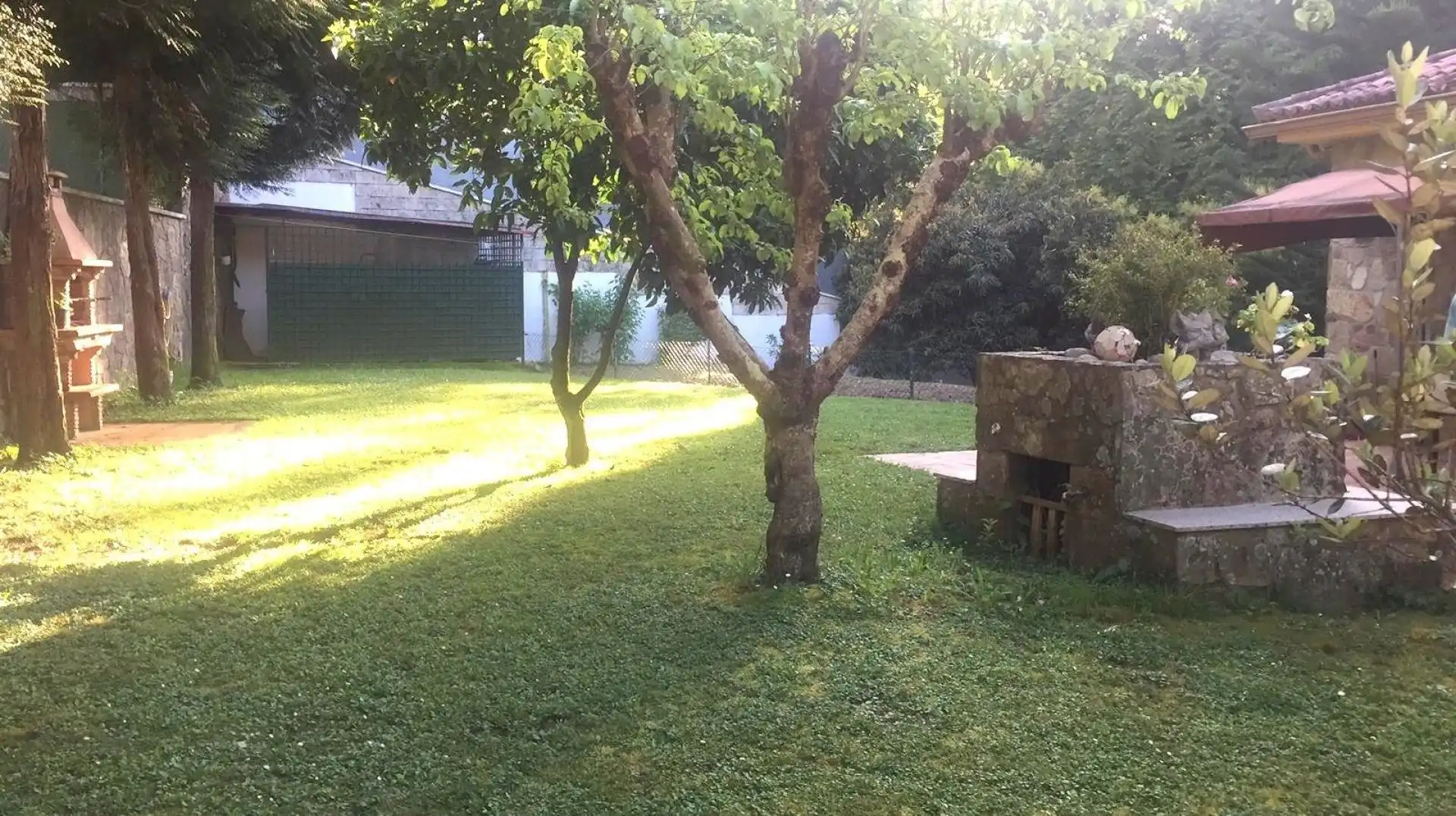 Jardí de Casa o xalet en venda en Gondomar amb Calefacció, Terrassa i Piscina