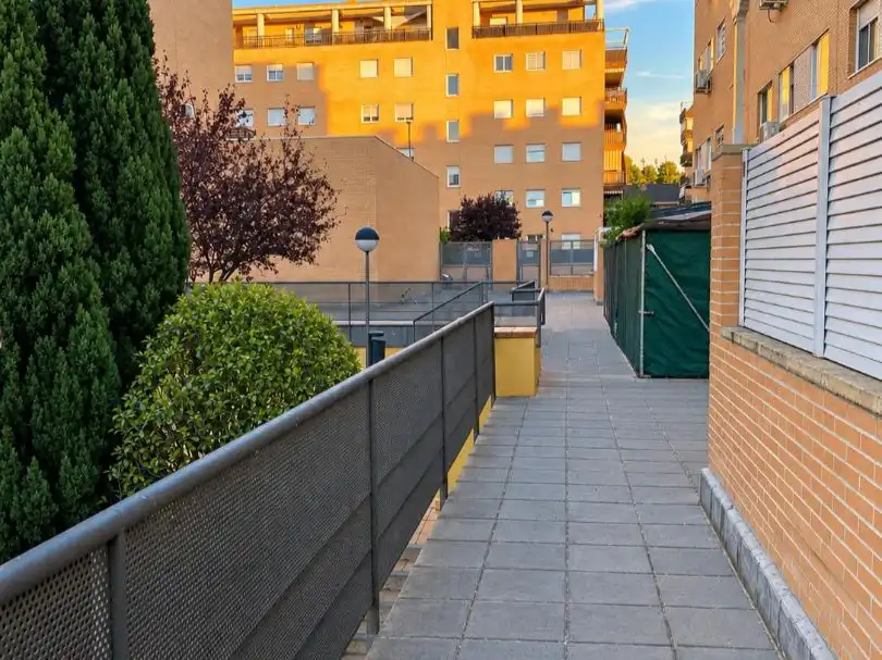 Vista exterior de Pis en venda en Arganda del Rey amb Aire condicionat