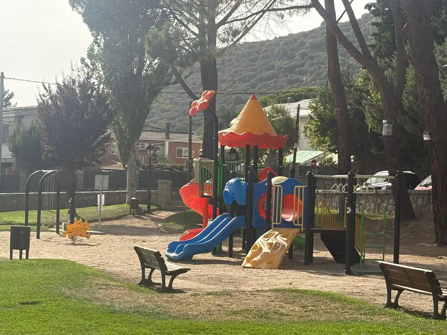 Vista exterior de Local de lloguer en Collado Mediano