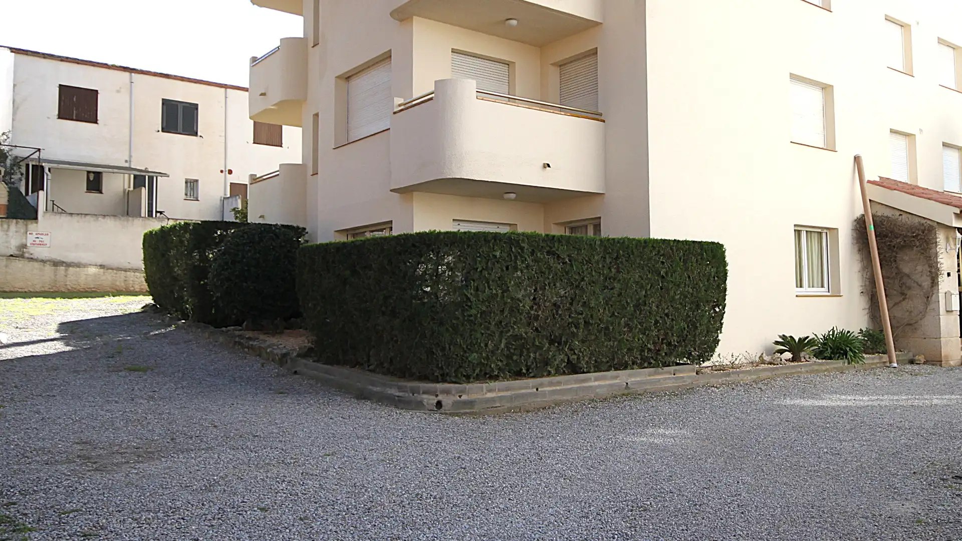 Vista exterior de Apartament en venda en L'Escala amb Terrassa, Moblat i Rentadora