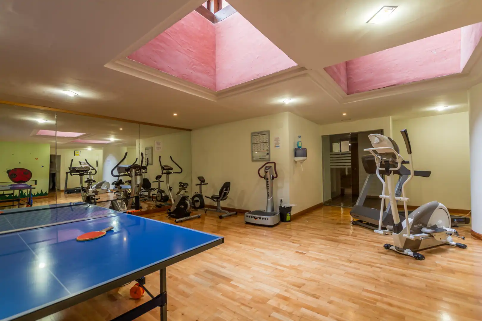Home with pool for sale in Selwo, imagen 20