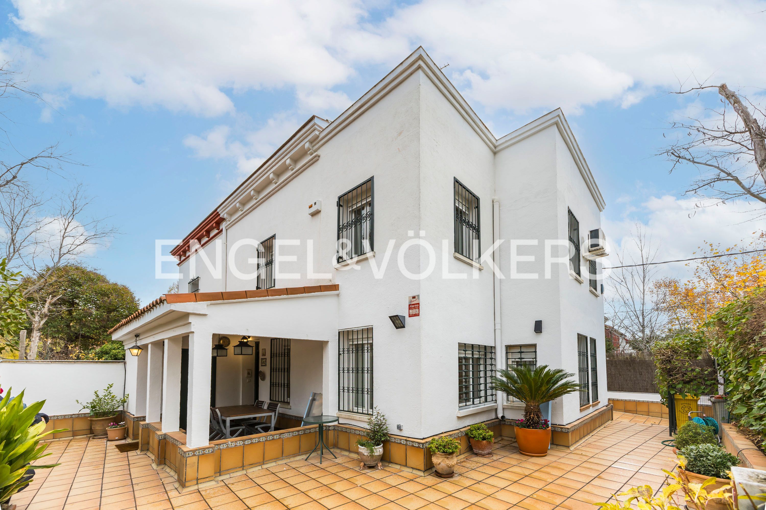 Exterior view of House or chalet to rent in  Madrid Capital  with Air Conditioner, Heating and Parquet flooring