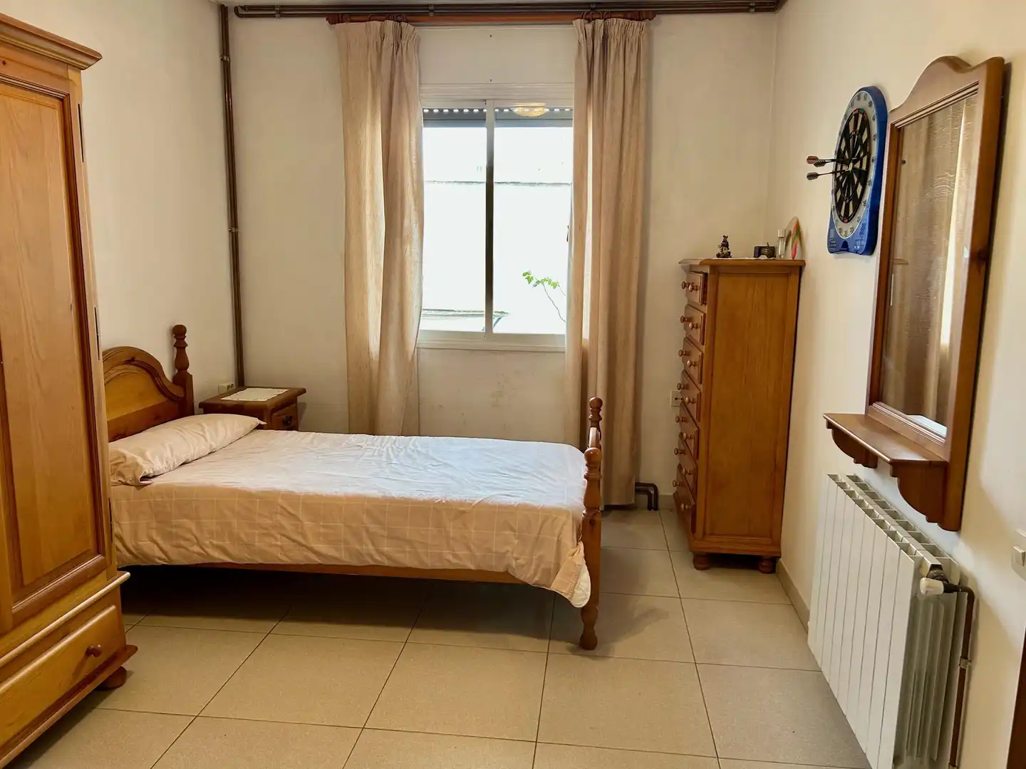 Habitación de Casa adosada en venta en Mataró con Aire acondicionado, Calefacción y Terraza