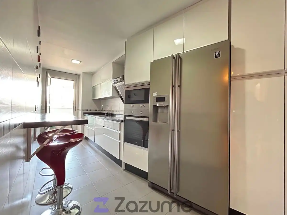 Kitchen of Flat for rent in Granada  with Air Conditioner, Heating and Private garden