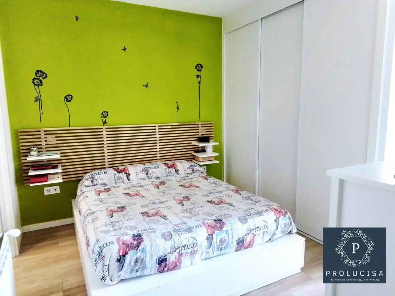 Dormitori de Casa adosada en venda en Moraleja de Enmedio amb Aire condicionat, Calefacció i Terrassa