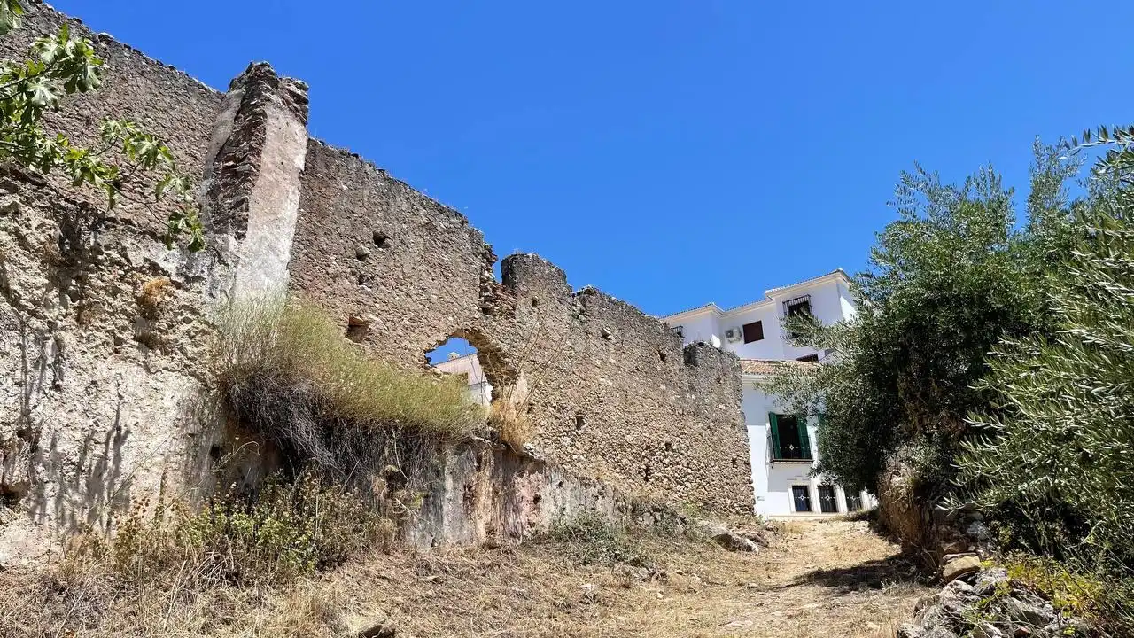 Vista exterior de Casa o xalet en venda en Atajate amb Aire condicionat, Calefacció i Jardí privat