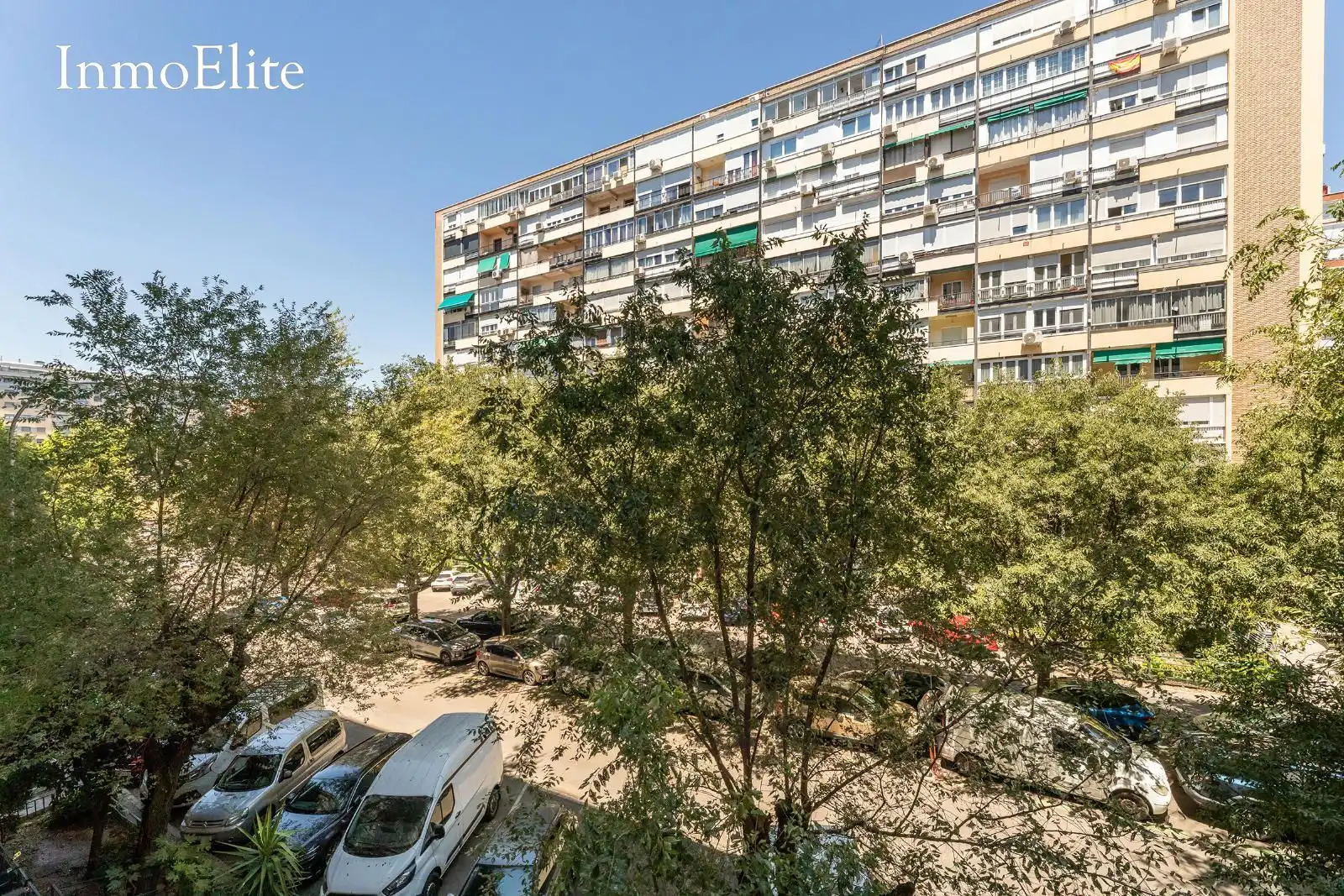 Exterior view of Flat for sale in Madrid  with Heating, Parquet flooring and Storage room