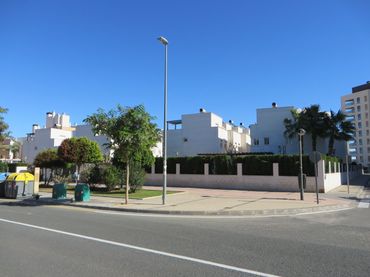 Casa pareada en venta en Av Enrique Tierno Galván,Residencial Villas del Thader