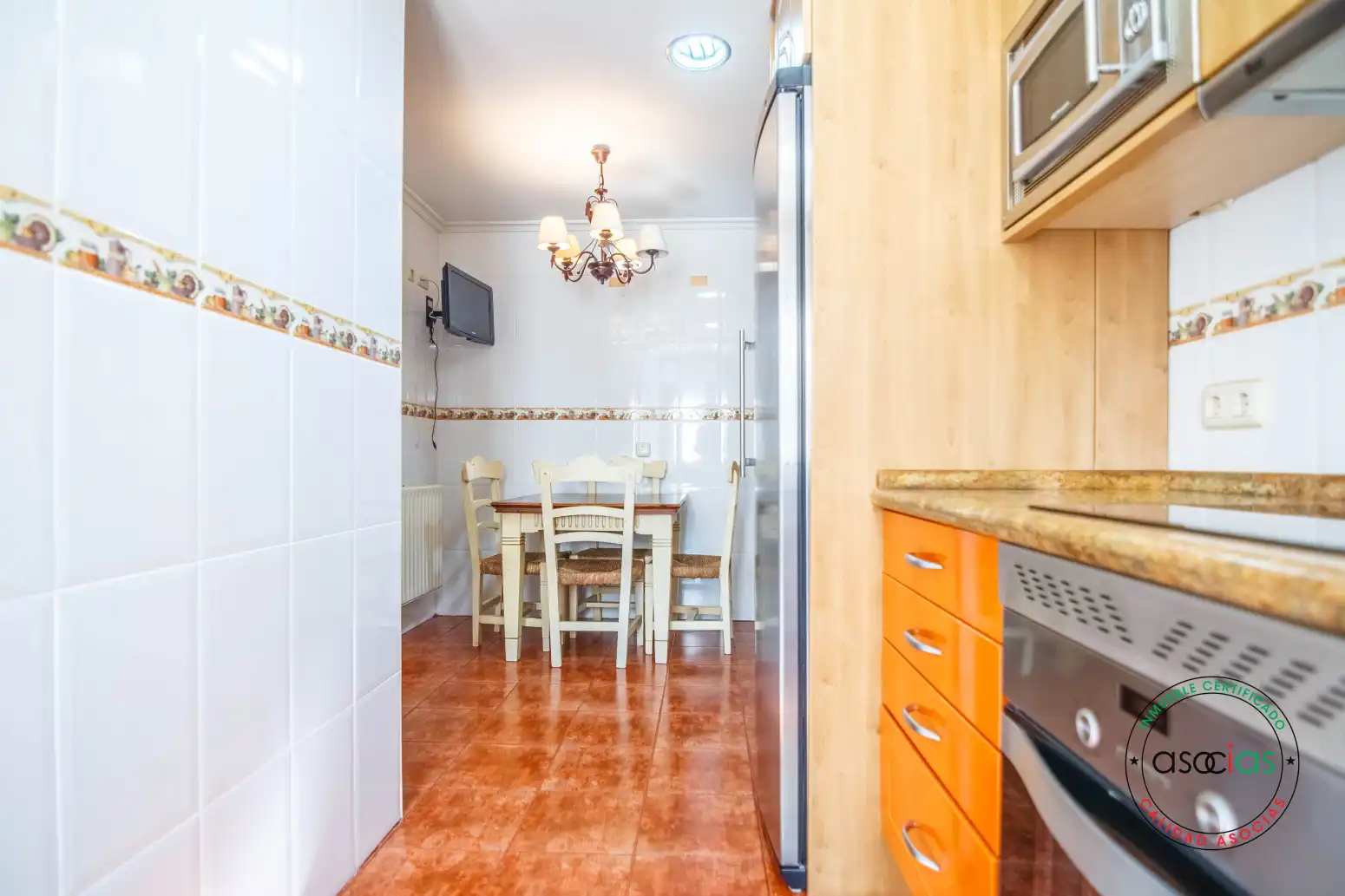 Cocina de Casa adosada en venta en Grado con Calefacción, Jardín privado y Parquet