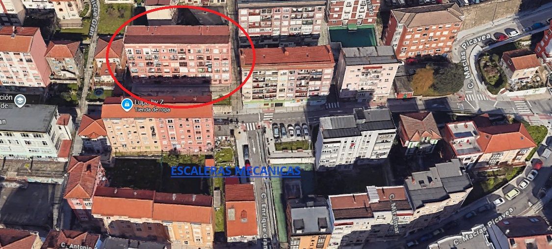 Vista exterior de Piso en venta en Santander