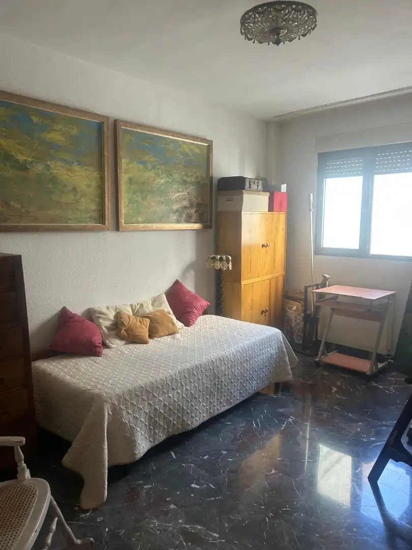 Dormitori de Pis en venda en Jaén amb Aire condicionat, Calefacció i Moblat