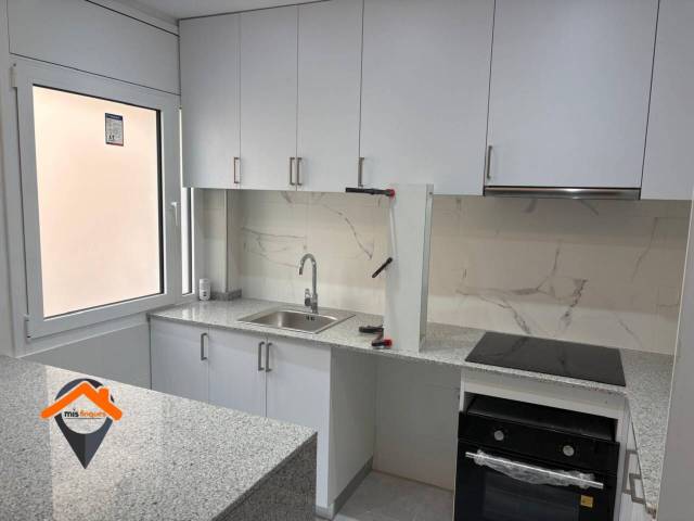 Piso en Venta en Calle José Aparici en Creu Alta