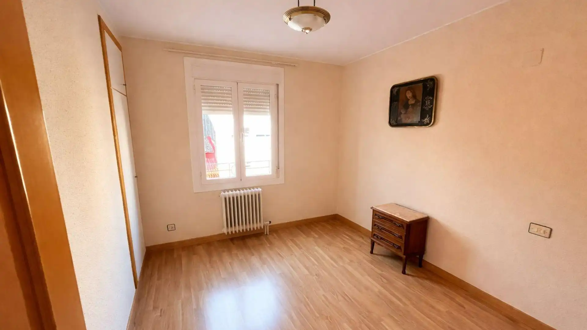 Bedroom of Flat for sale in  Zaragoza Capital  with Air Conditioner, Heating and Alarm