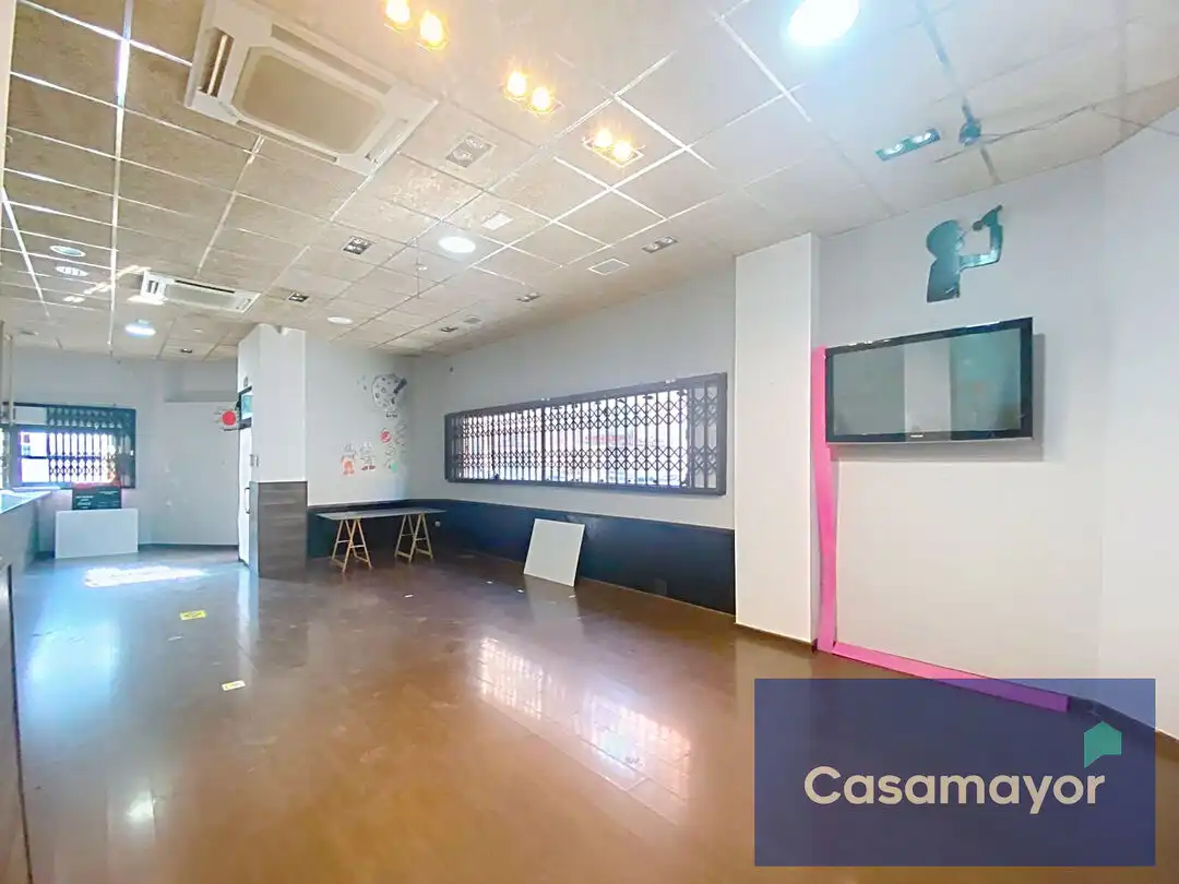 Local en venta en Alicante / Alacant con Aire acondicionado