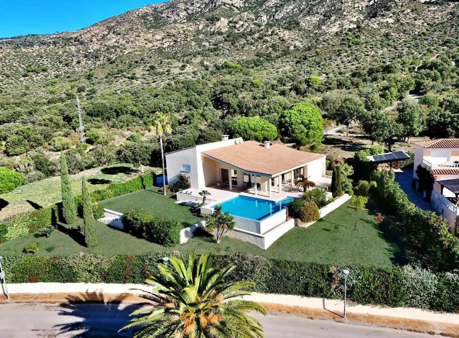Chalet con piscina en venta en Palau-saverdera, imagen 3