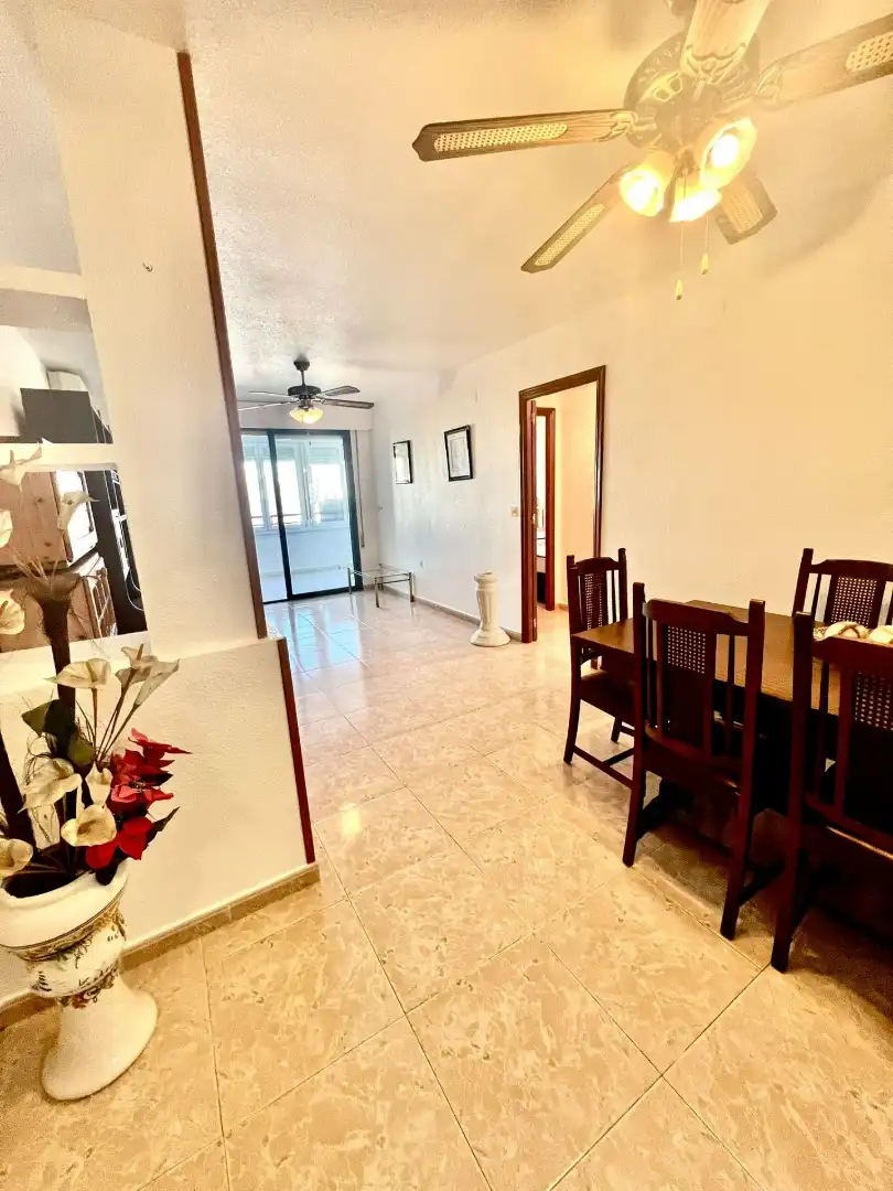 Piso en venta en Torrevieja con Amueblado y Piscina comunitaria