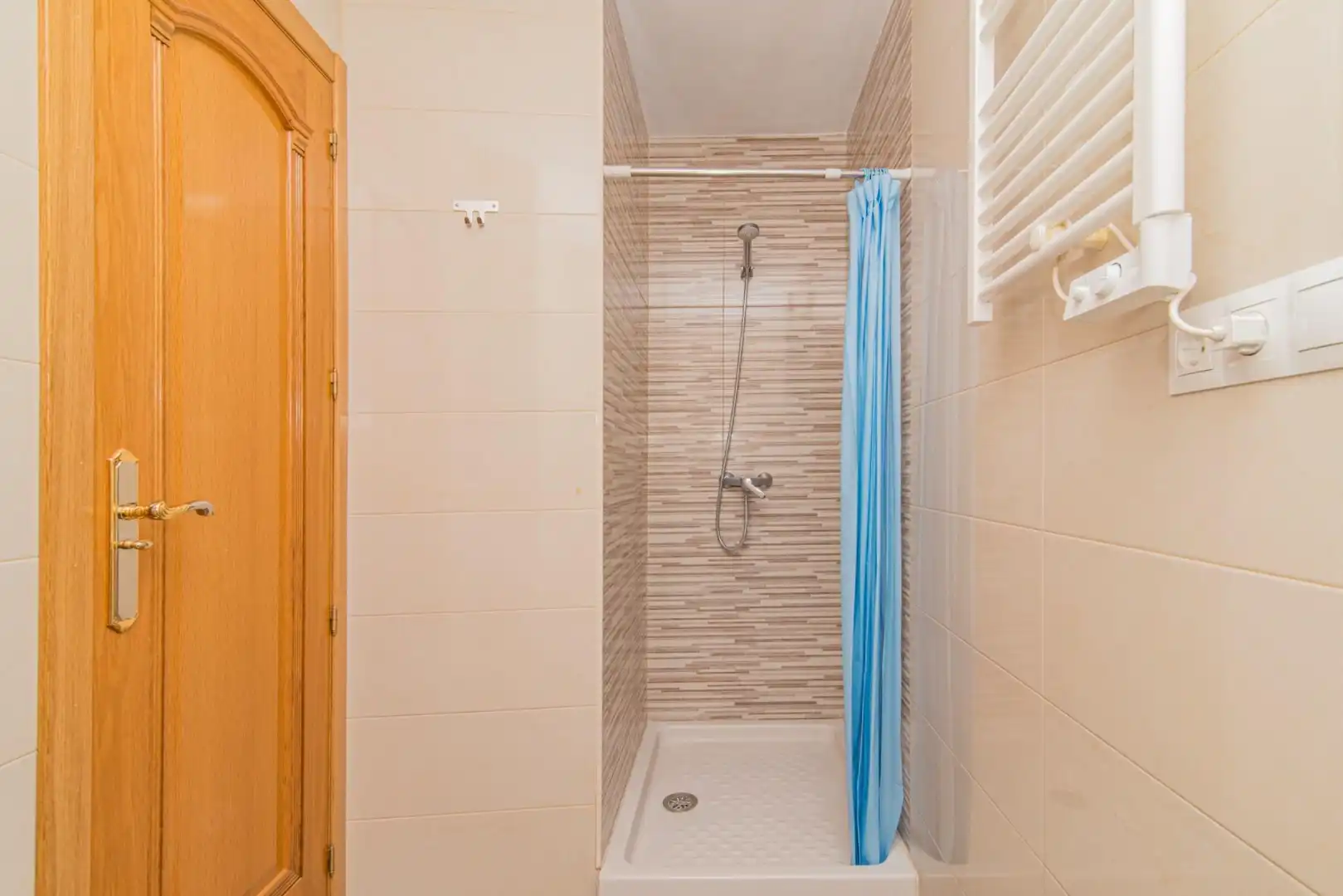 Baño de Casa adosada en venta en Quéntar con Calefacción, Terraza y Trastero