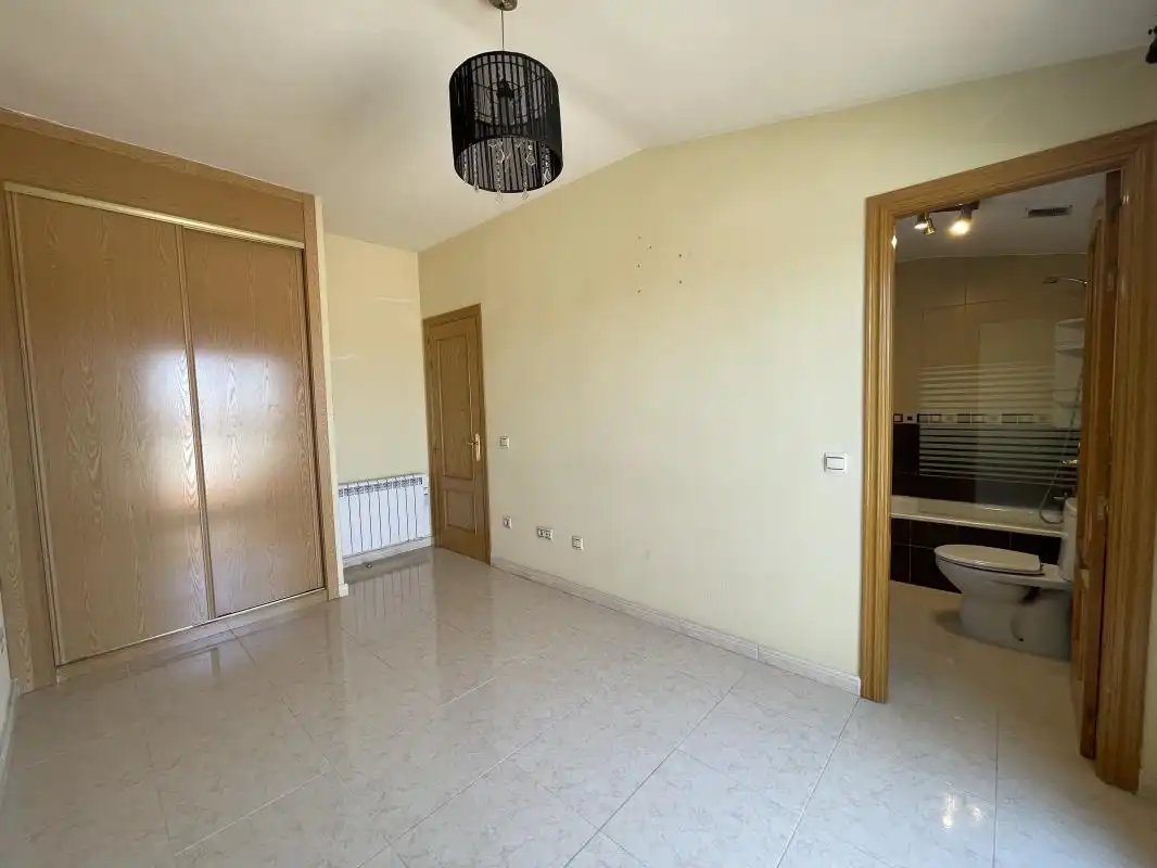 Habitación de Dúplex en venta en Recas con Calefacción, Terraza y Trastero