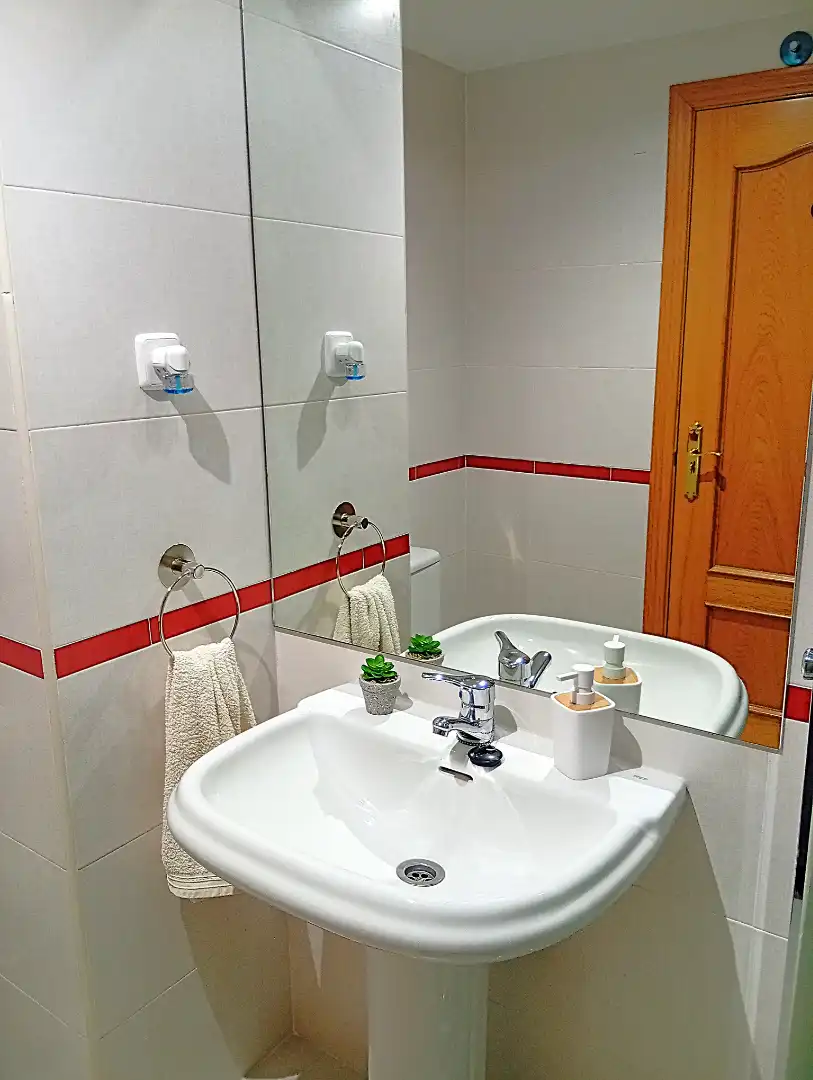 Baño de Piso en venta en Valdemoro con Aire acondicionado, Calefacción y Jardín privado