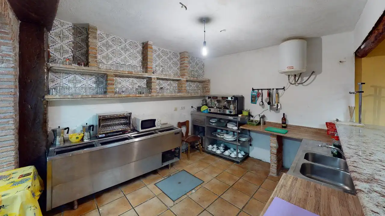 Kitchen of Buildings for sale in Cambil  with Community pool