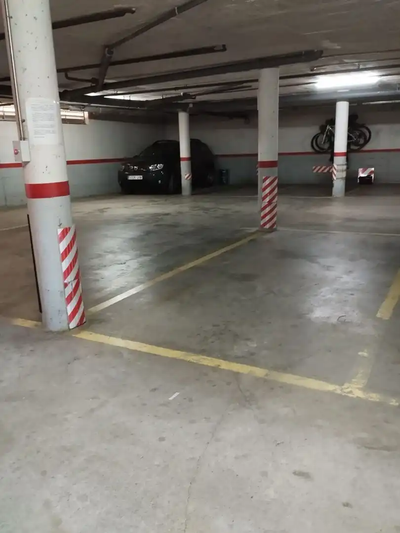 Einzelparkplatz zum Verkauf in de Sant Cugat 0