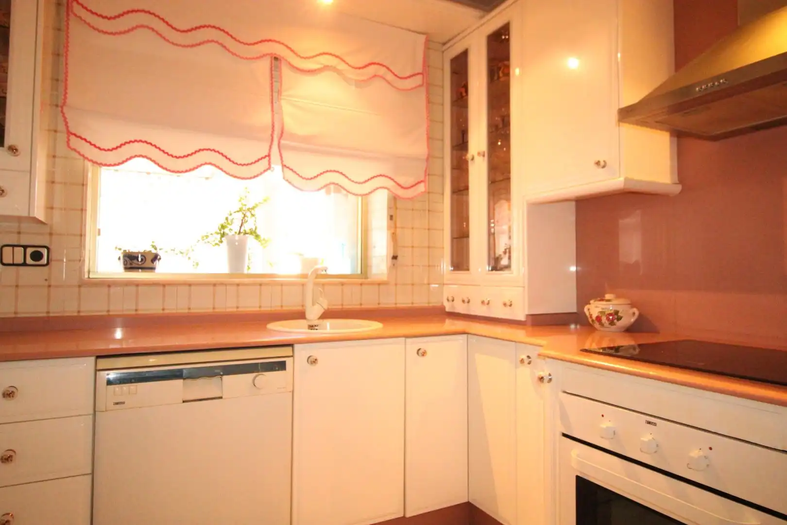 Küche von Wohnung zum Verkauf in Cartagena mit Privatgarten und Terrasse