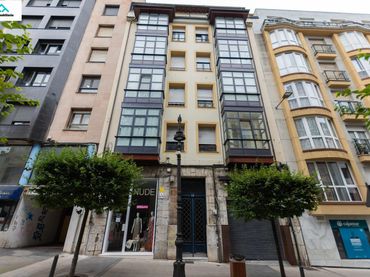 Pis amb ascensor en venda a Puerto Chico