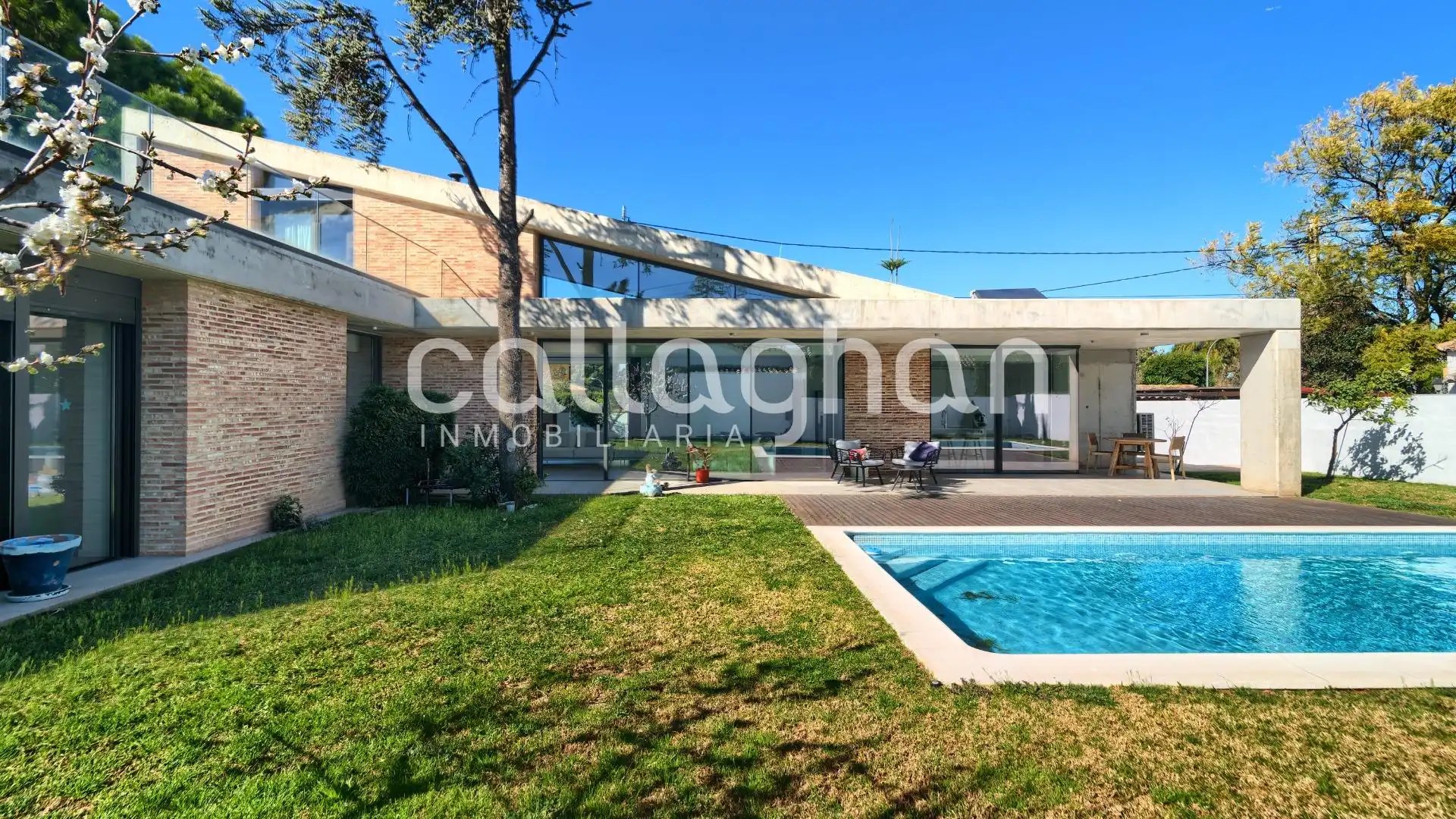 Exterior view of Houses for sale in L'Eliana  with Air Conditioner, Heating and Private garden