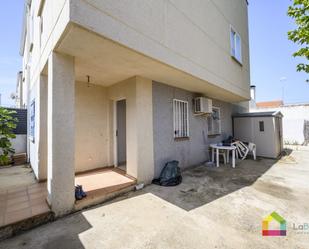Exterior view of Single-family semi-detached for sale in Camarenilla  with Air Conditioner