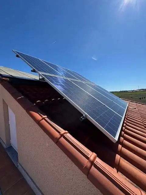 Vista exterior de Casa o xalet en venda en Calvarrasa de Arriba amb Calefacció, Jardí privat i Terrassa