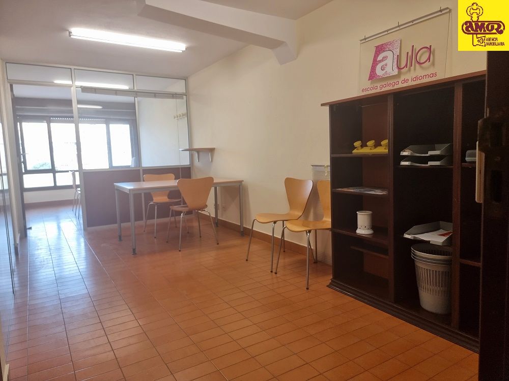 Oficina en venda en Santiago de Compostela  amb Aire condicionat i Moblat