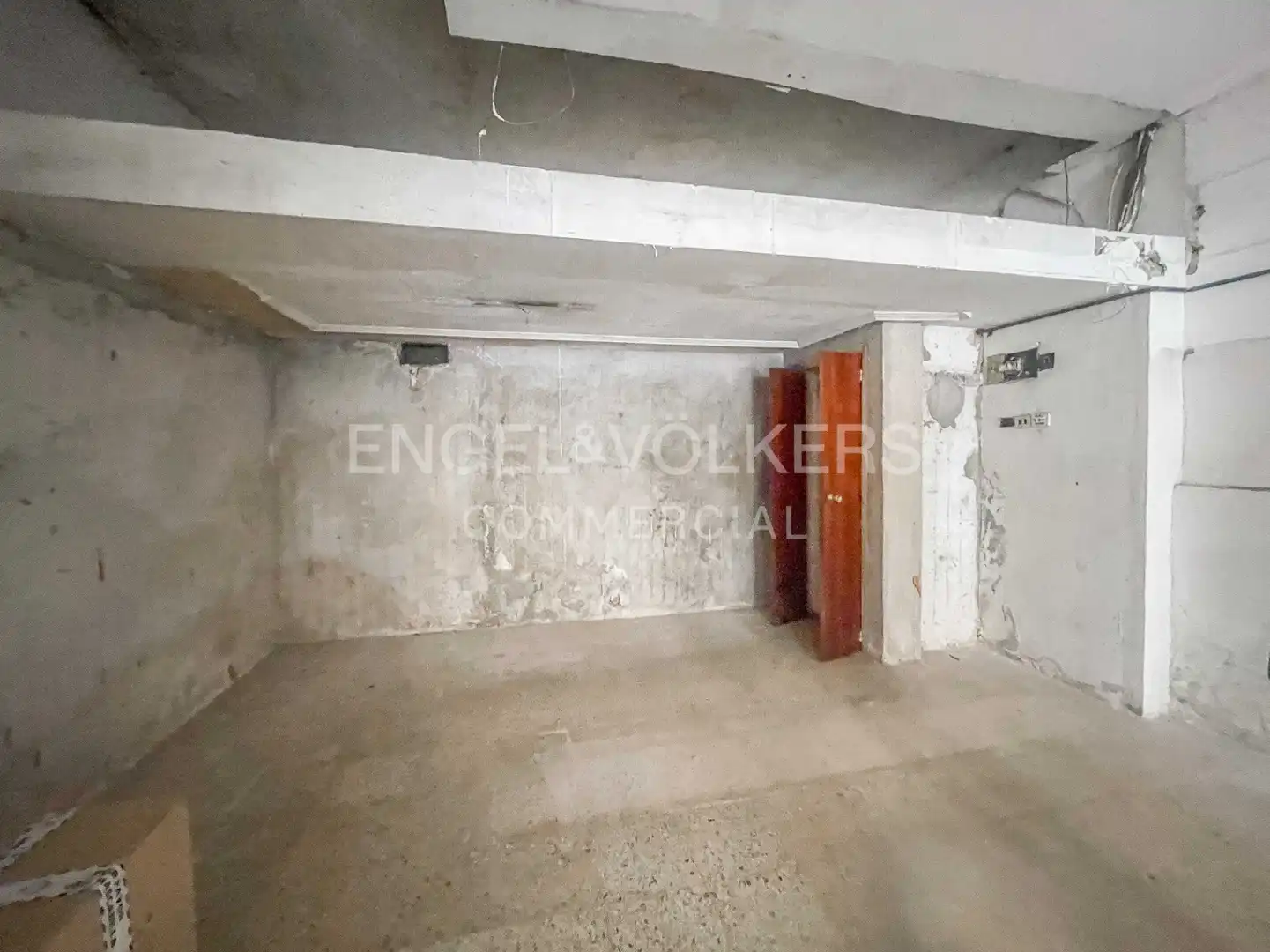 Commercial properties for sale in Santander