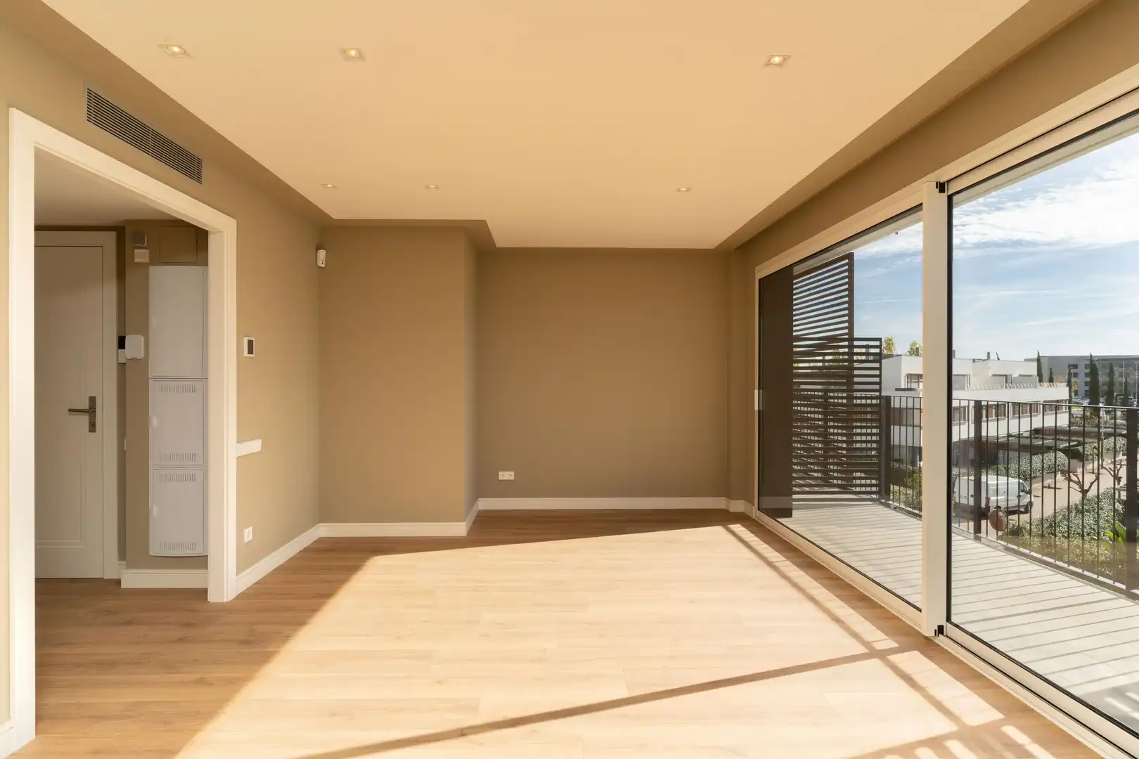 Wohnung zur Miete in RDA. JEAN MONNET 230-238, SABADELL, Can Gambús