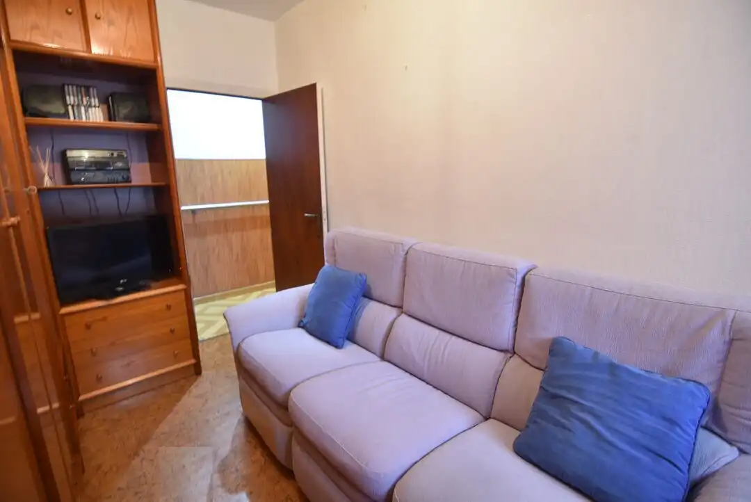Sala de estar de Piso en venta en Ermua con Amueblado y Balcón